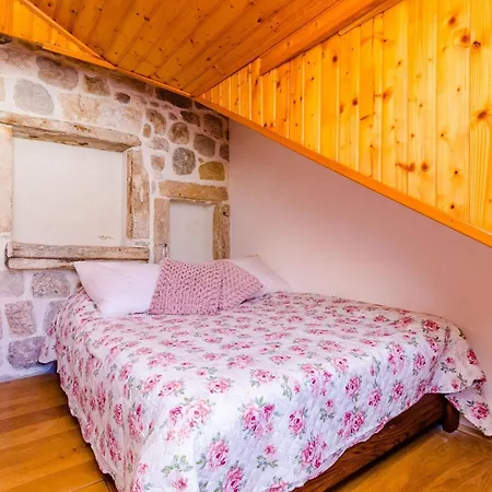 St George - Two Bedroom With View Holiday home *