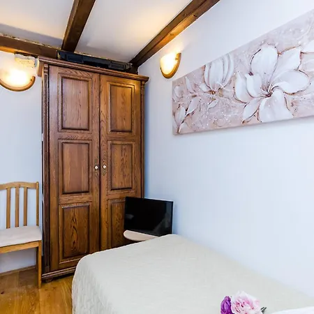 St George - Two Bedroom With View Holiday home Dubrovnik